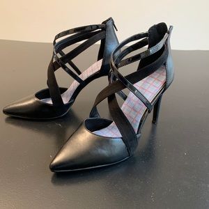 Nine West Black Leather Strappy Heels